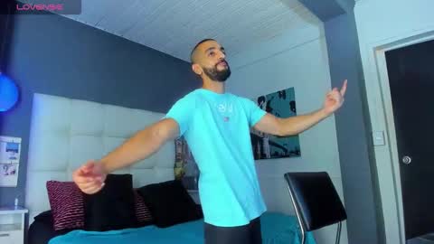 Yiyo online show from October 21, 10:02 pm