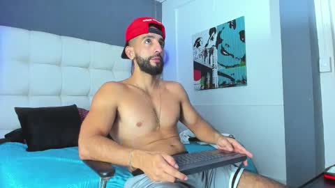 Yiyo online show from September 30, 9:14 pm