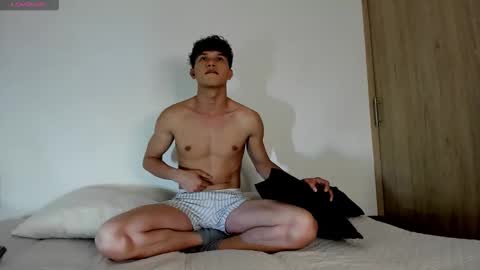 yizus_bonz online show from October 19, 11:20 pm