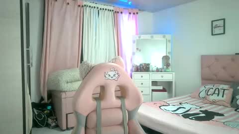 yokiko online show from October 25, 1:00 pm