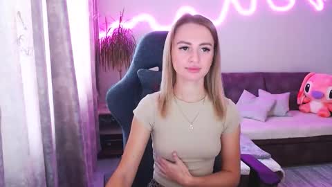 Bella online show from October 14, 8:28 am