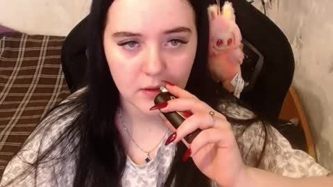 your_8a8y online show from September 22, 7:01 am