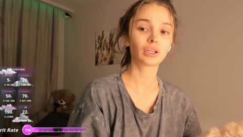 Camilla online show from October 16, 7:35 pm