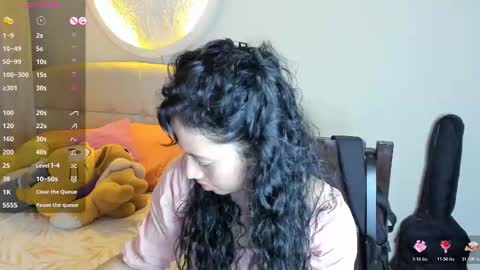 mia3 online show from February 3, 3:04 am