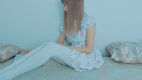 Lily online show from October 5, 4:54 am