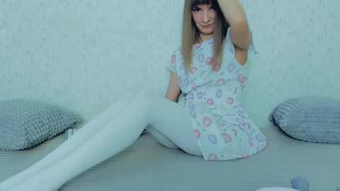 Lily online show from February 18, 6:59 am