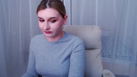 Freya online show from February 24, 1:42 pm