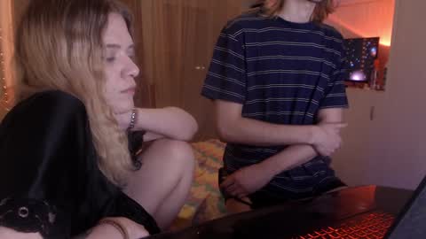 Your Horny Friends online show from February 8, 1:22 am