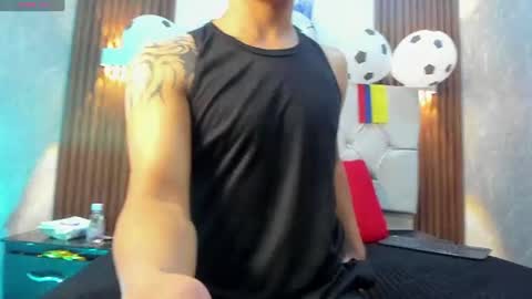your_kitty_boy online show from June 18, 8:14 pm