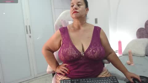 your_lady_milf online show from February 6, 4:14 pm