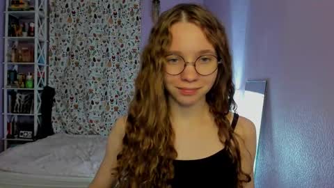 Leslie online show from September 10, 1:06 am