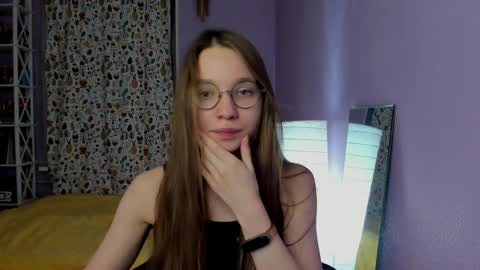 Leslie online show from January 17, 4:28 am