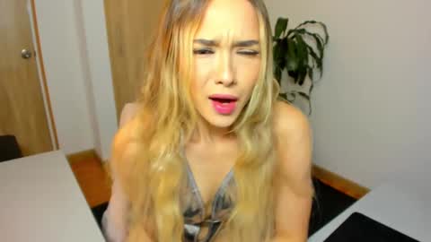 your_little_ online show from February 11, 10:25 am