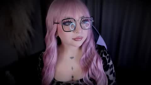 Cami independent model online show from July 27, 8:11 am