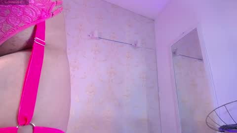 Leah online show from April 14, 2:53 pm