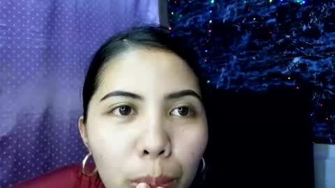 your_petite_miah07 online show from March 2, 12:01 pm