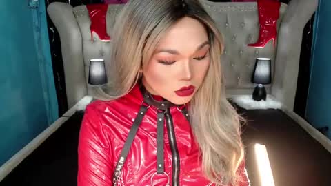 Casie online show from March 6, 10:58 pm