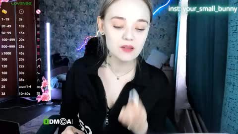 Molly online show from March 7, 3:06 am