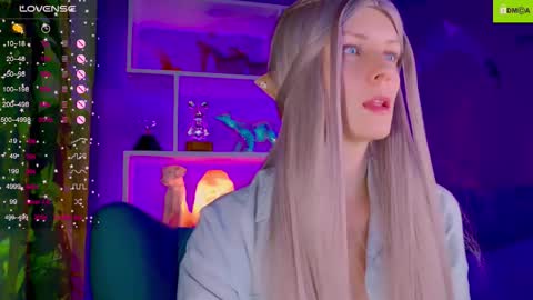 your_spring online show from November 24, 1:04 am