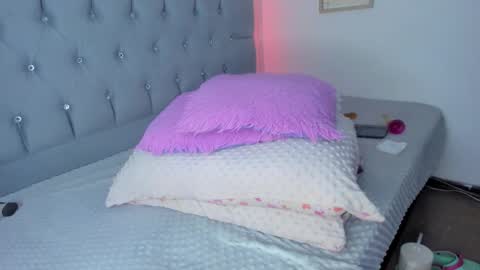 Melina online show from December 1, 2:09 am