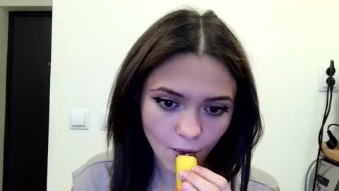 your_valeria online show from December 14, 12:01 pm