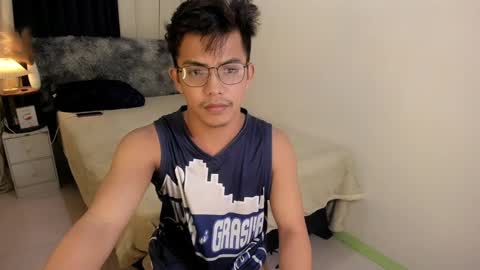 yourasian_bradley online show from March 11, 8:31 pm