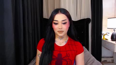 kim online show from December 20, 10:11 am