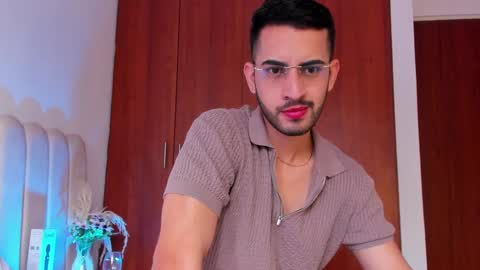 YOURBOYNEXTDOOR online show from January 4, 8:27 pm