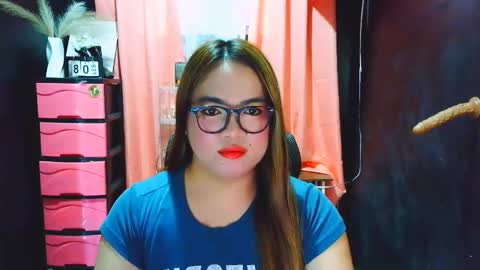 yourdirtygirl_lyla online show from February 9, 4:27 am