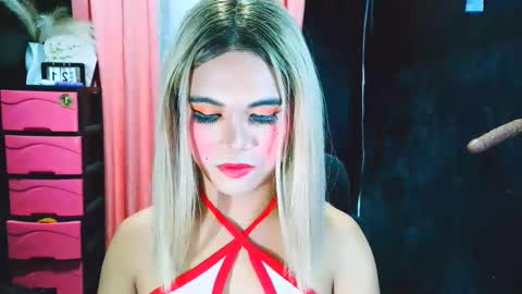 yourdirtygirl_lyla online show from February 21, 3:15 pm