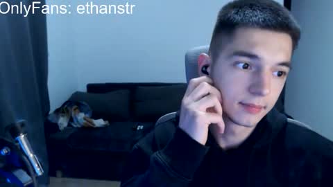 yourethan online show from October 14, 7:39 pm