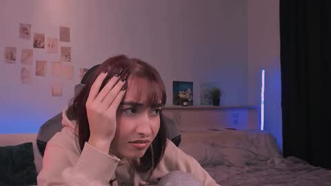 violett online show from October 5, 7:54 pm