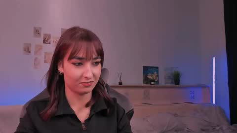 violett online show from October 6, 8:04 pm