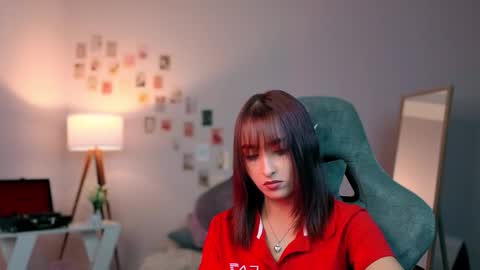 violett online show from September 21, 4:00 pm