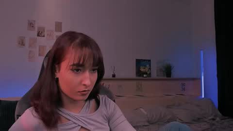 violett online show from October 7, 8:05 pm