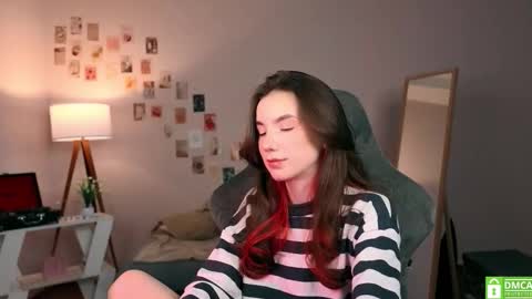 Chloe online show from October 29, 4:58 am