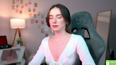 Chloe online show from September 23, 8:48 pm