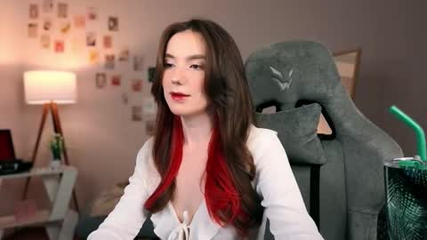 Chloe online show from October 16, 9:13 pm