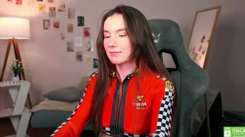 Chloe online show from November 14, 5:09 am