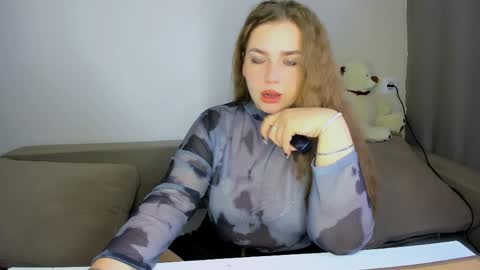 yourgem__ online show from May 14, 2:43 am