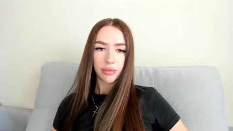 Ariella online show from June 17, 9:58 am