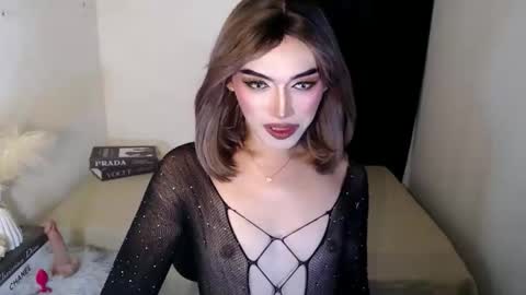TIFFANY SUCKING QUEEN online show from May 25, 8:15 pm