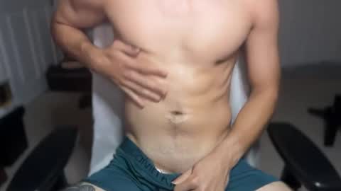 yourpleasureshot online show from June 16, 4:05 am