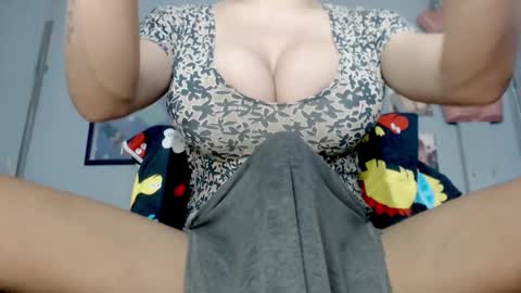 kim online show from October 25, 2:45 am