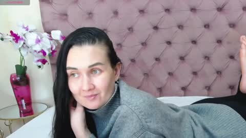 yours_jasmin online show from February 8, 6:22 am