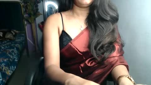 yoursassy_girl online show from May 27, 7:22 pm