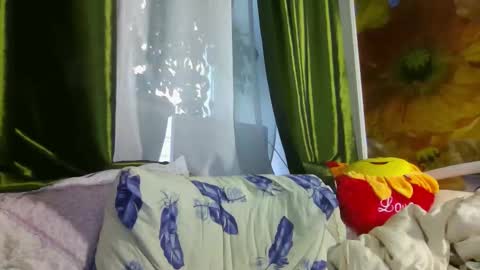 Snapshot of yoursexkroshka chatting on September 9, 4:07 pm kroshka online show from September 9, 4:07 pm