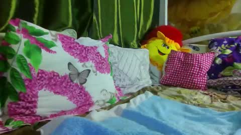 Snapshot of yoursexkroshka chatting on October 9, 7:30 pm kroshka online show from October 9, 7:30 pm