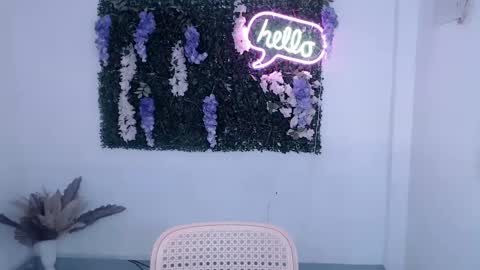    online show from March 11, 11:47 pm