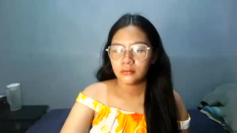 yoursexy_reb online show from February 18, 4:12 am